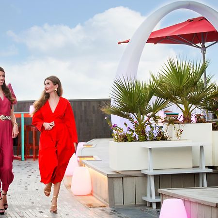 Andaz Capital Gate Abu Dhabi, By Hyatt Hotel Luaran gambar The Sky Bar