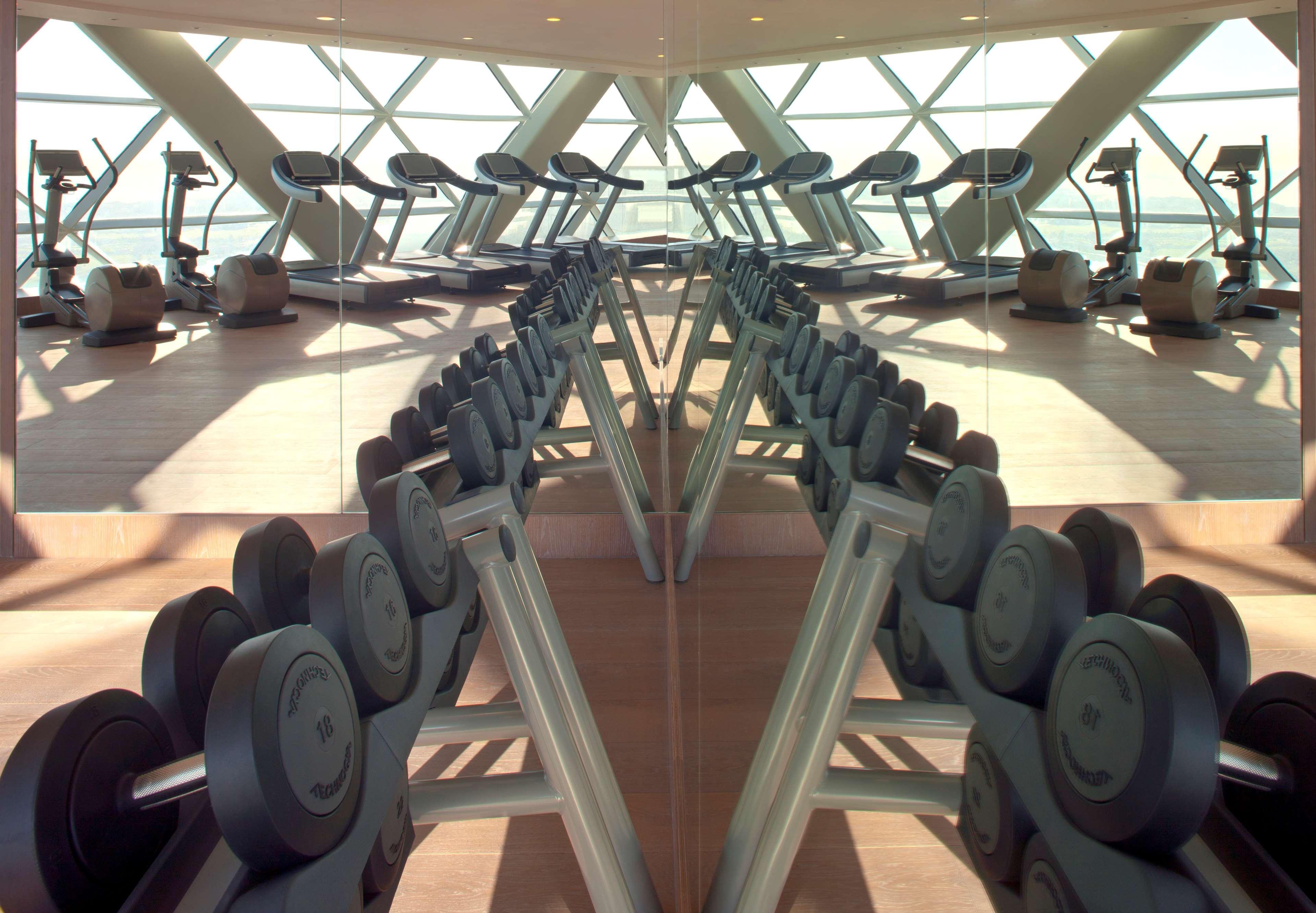 Andaz Capital Gate Abu Dhabi, By Hyatt Hotel Luaran gambar The gym