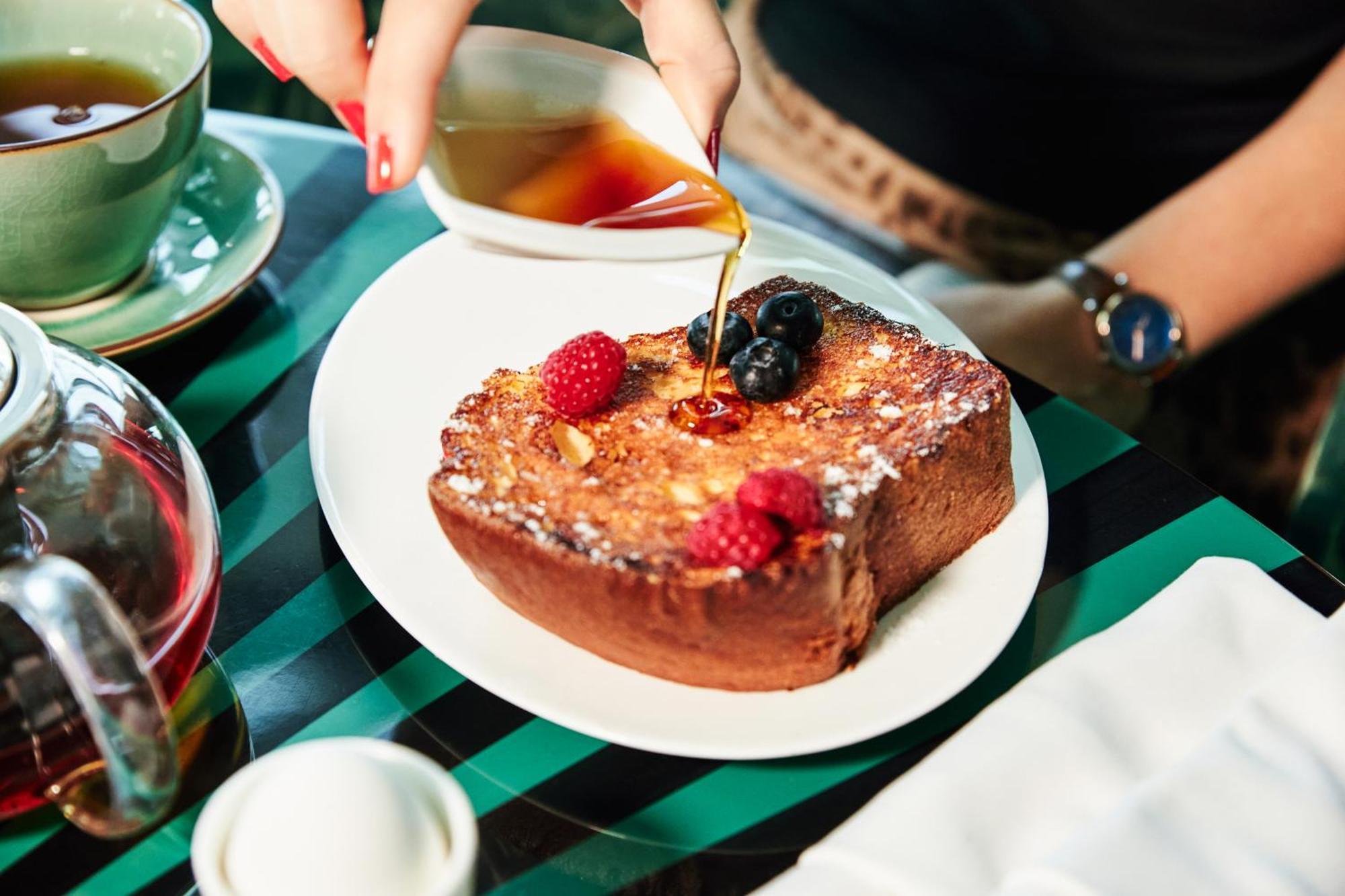 Andaz Capital Gate Abu Dhabi, By Hyatt Hotel Luaran gambar French toast